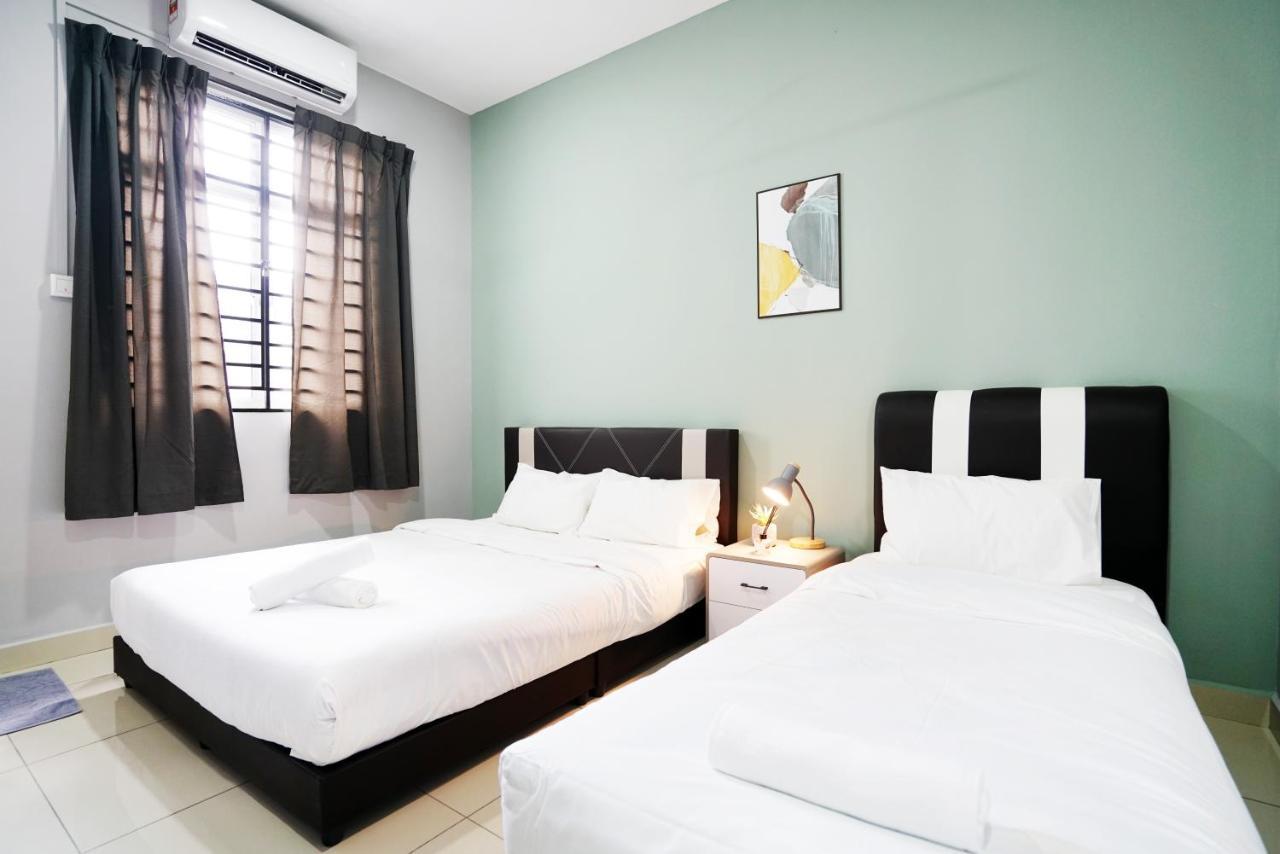 Villa Desaru 37M7 Morandi Colour Theme By Joyfully Extérieur photo