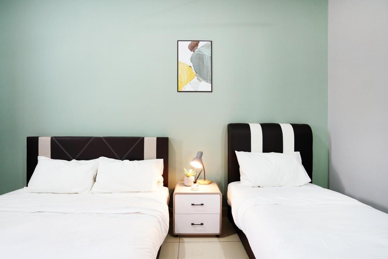 Villa Desaru 37M7 Morandi Colour Theme By Joyfully Extérieur photo